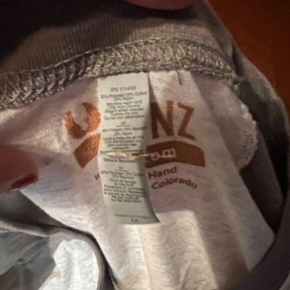 Akinz Mens Gray & White Raglan Tee With Mountain Graphic Fort Collins Colorado - Picture 3 of 6